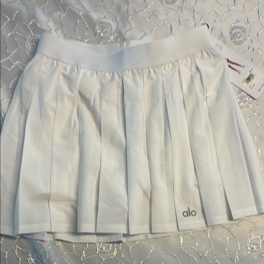 ALO Yoga Women's White tennis Skirt size xxs
